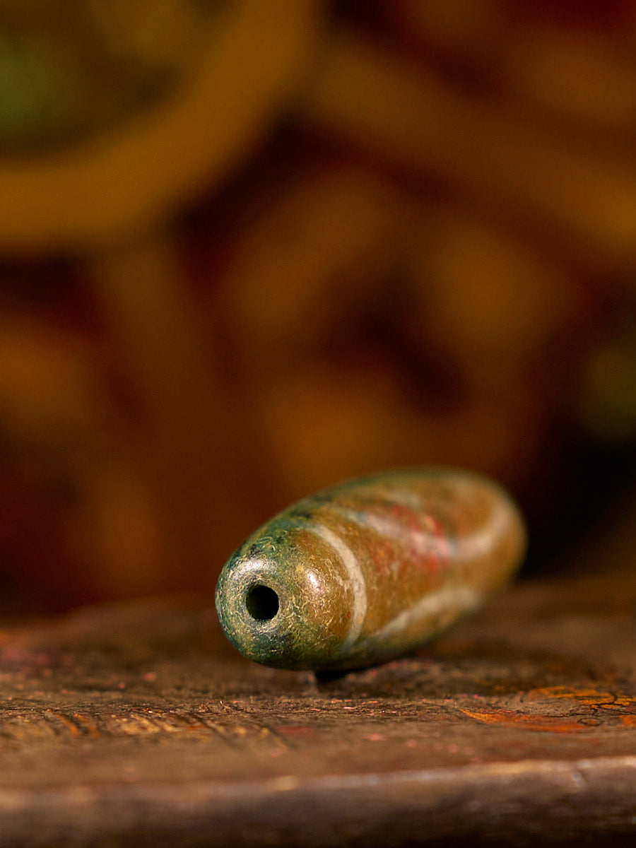 Tibetan Auspicious Dragon Union Two-Eyed Agate Dzi Bead