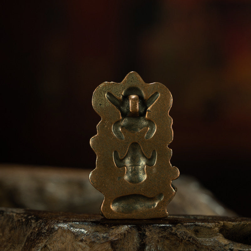 Ming Dynasty Tibetan Tantric Thogchag Amulet – Garuda, Frog & Deer Talisman in Meteorite Iron