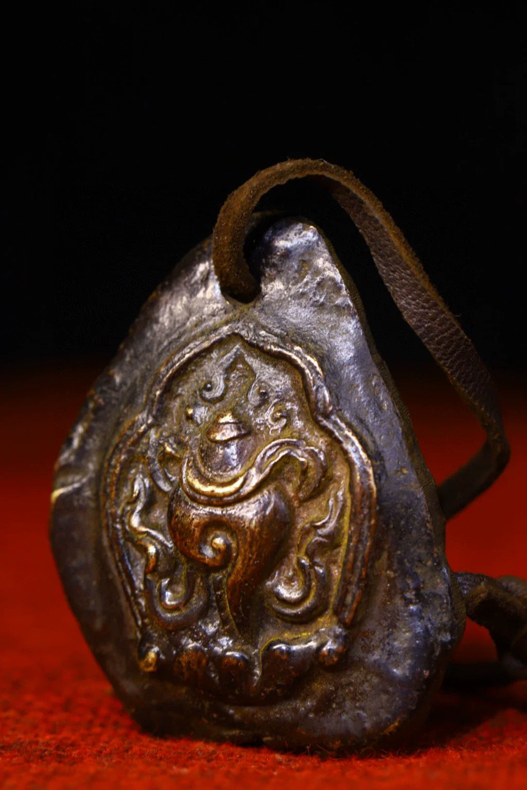 Conch WEALTH Thokcha Necklace for Eliminating Poverty