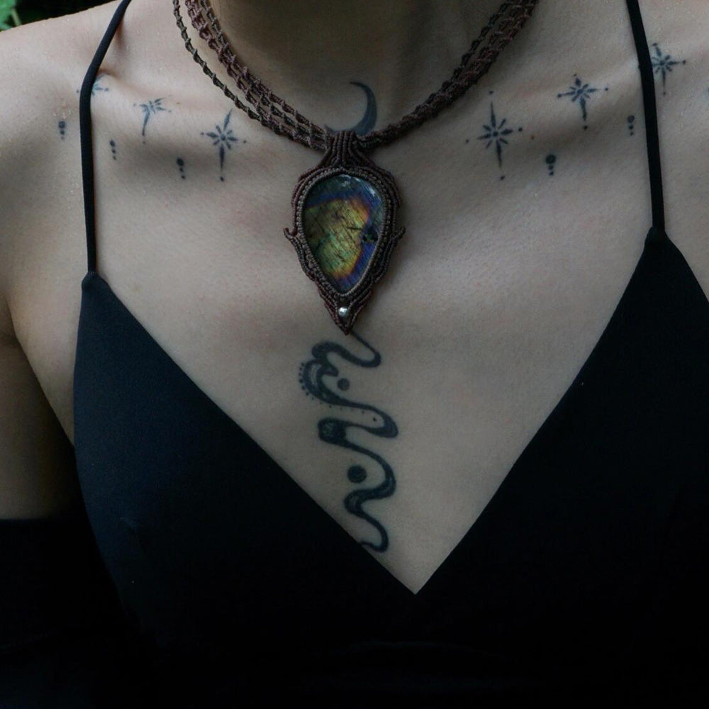 Echo of Peace Labradorite Wax Rope Necklace
