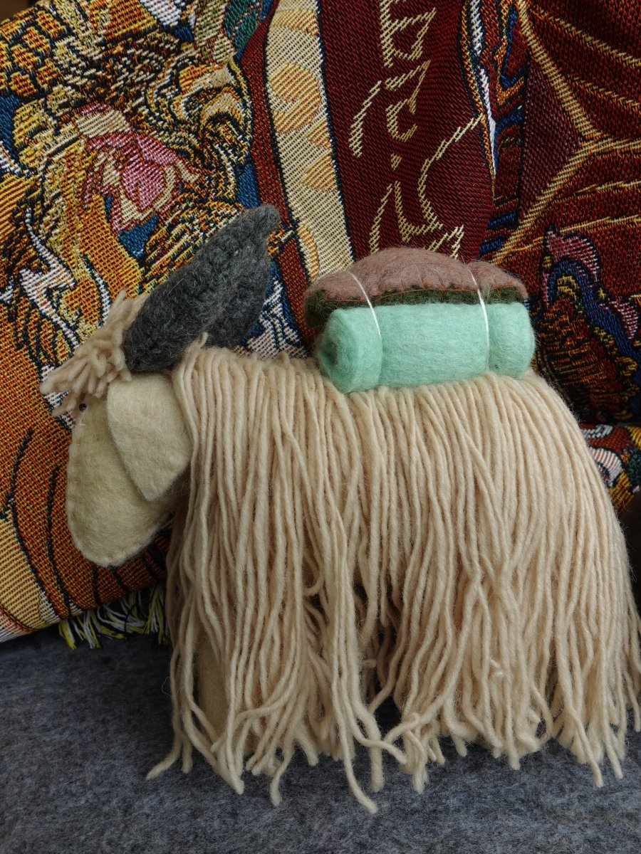 Handcrafted Yak Wool Yak Figure – Natural Elegance & Artisan Craftsmanship