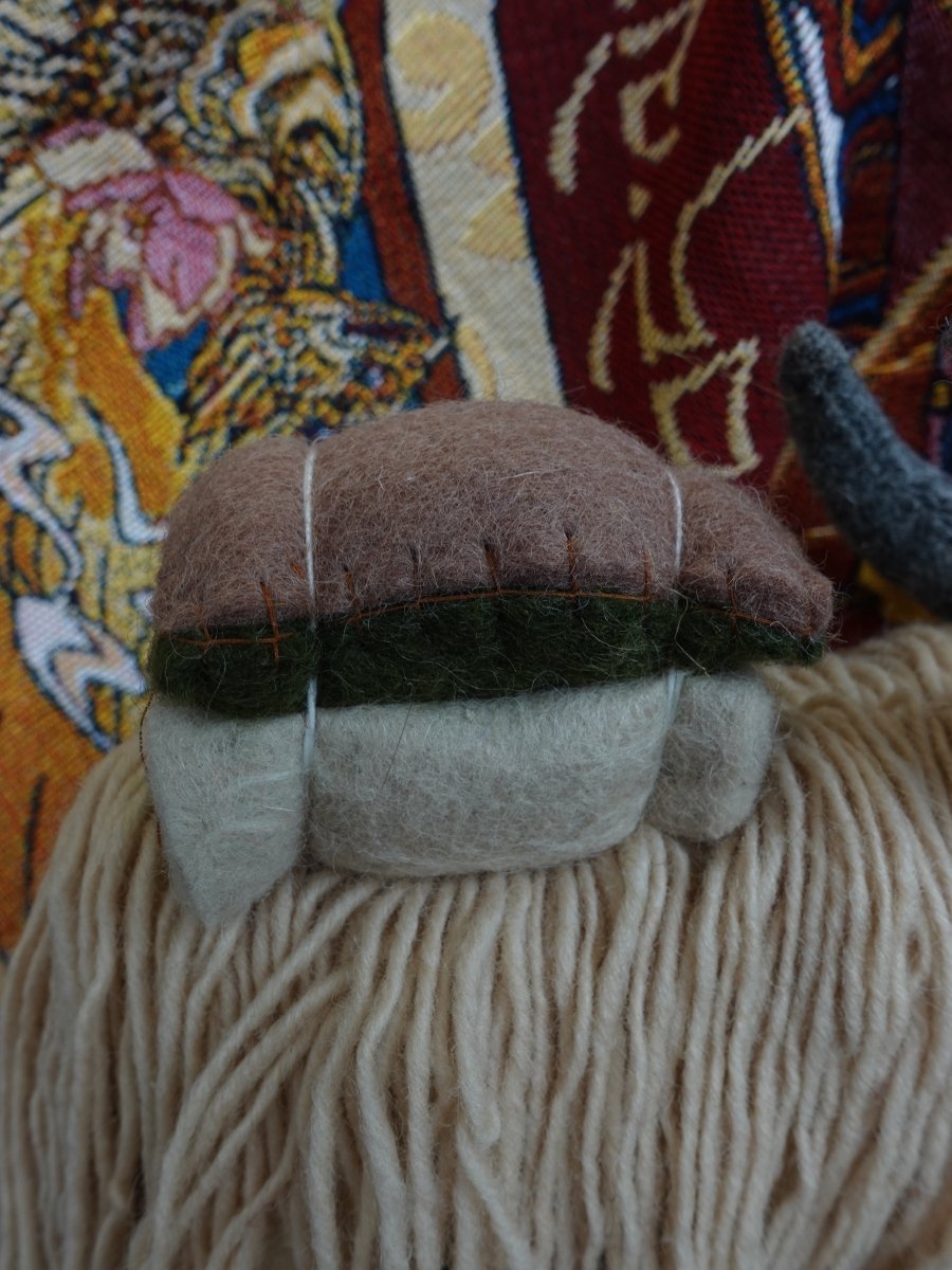Handcrafted Yak Wool Yak Figure – Natural Elegance & Artisan Craftsmanship