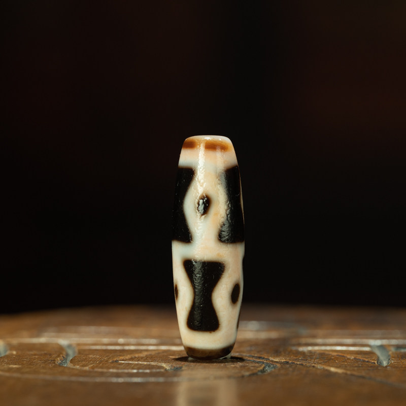 Tibetan Millennium Vajra Six-Eye Dzi Bead with Cinnabar – Rare Totem, Nine-Eye Shale Antique
