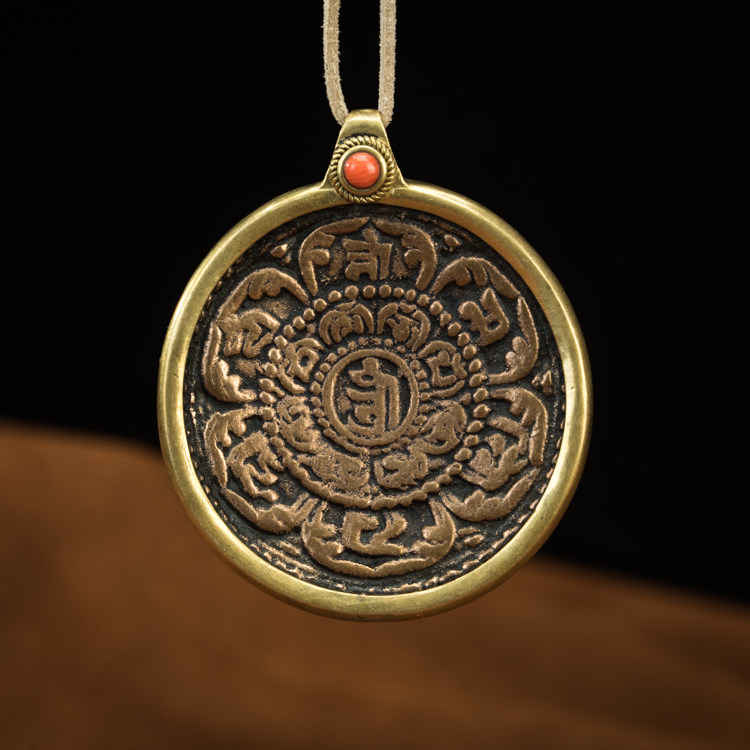 Rare Tibetan Lotus Six-Syllable Mantra Zhiwa Trak Ritual Plaque Pendant – Ten Auspicious Symbols, Old Copper