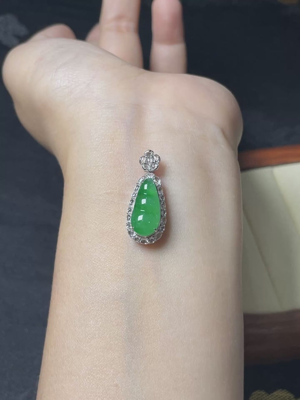 18K金 阳绿福豆