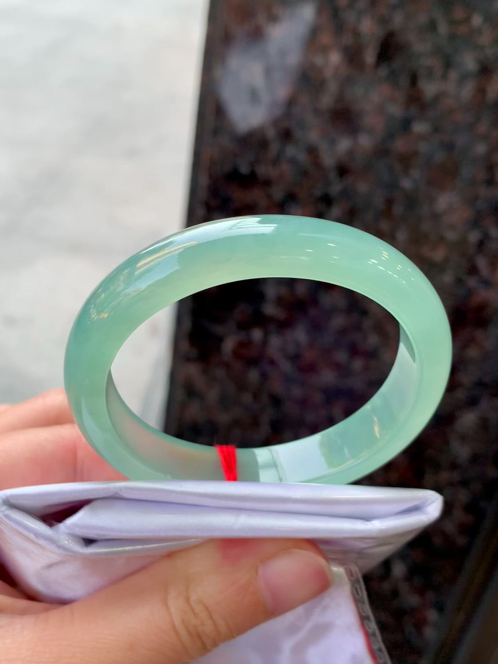 52.3-46.5-12.1-7.5 Ice-clear Imperial Concubine jade bangle