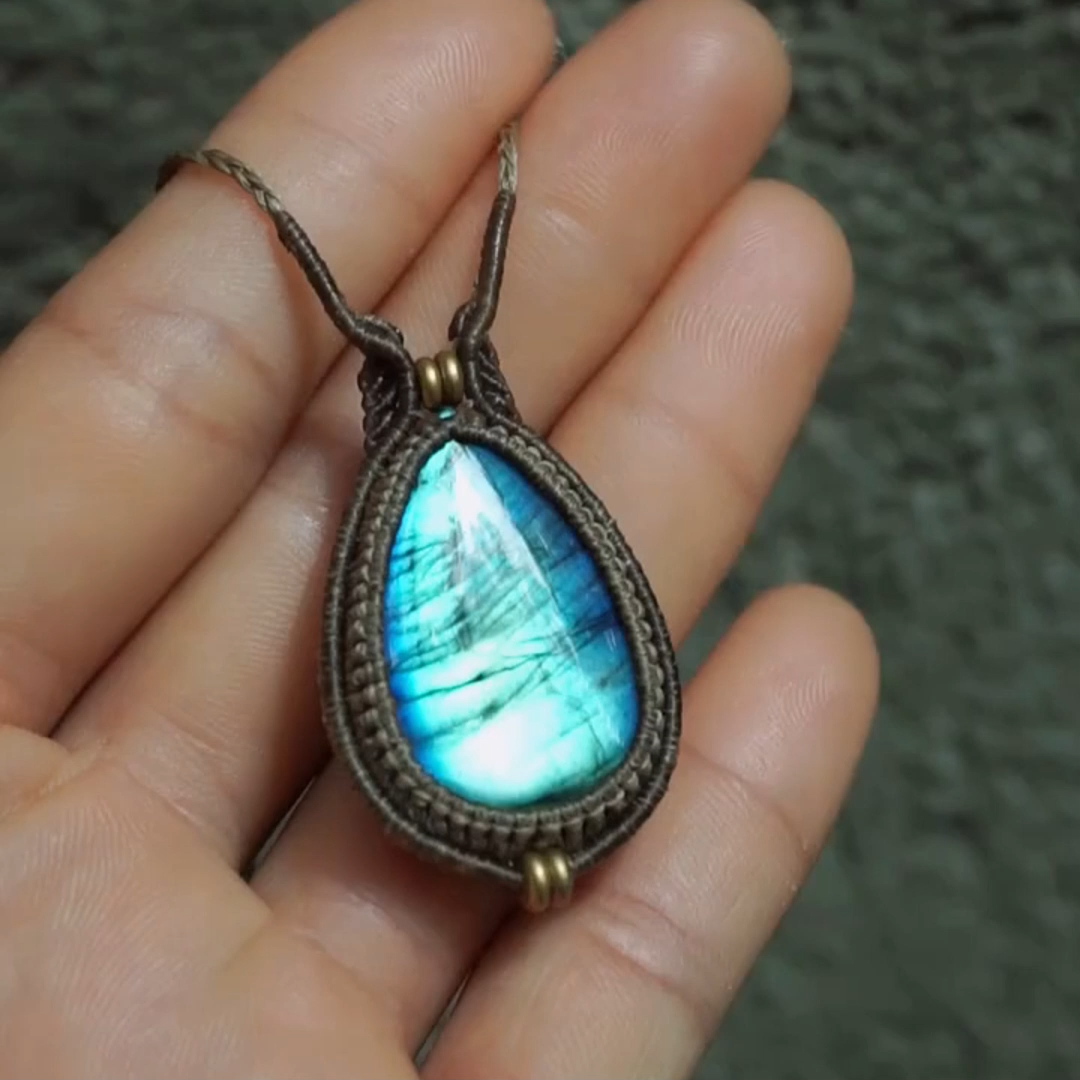 Echo of Peace Labradorite Wax Rope Necklace