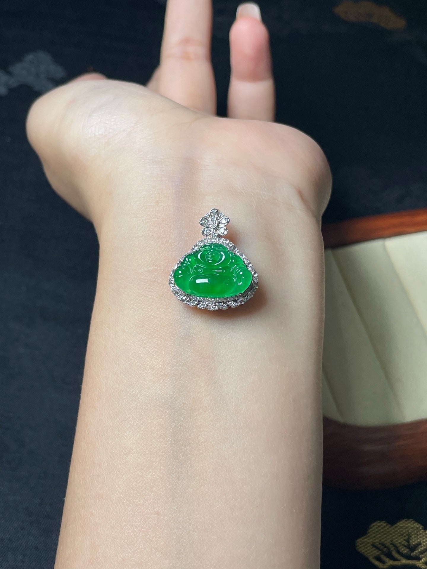 18K金 阳绿佛公
